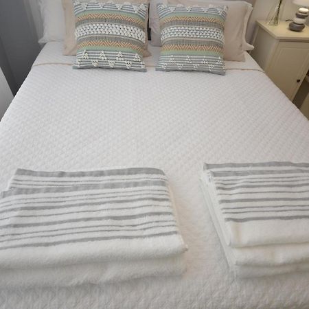 Apartamento Zona Exclusiva Con Garaje Gratis Y Netflix فيجو المظهر الخارجي الصورة